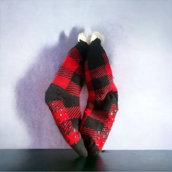 Sherpa Socks l Black & Red Buffalo Plaid l Non-skid Socks l Unisex l New - Picture 5 of 8
